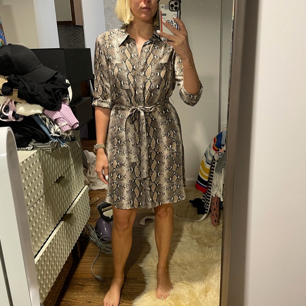 DVF snakeskin button up dress. Excellent condition